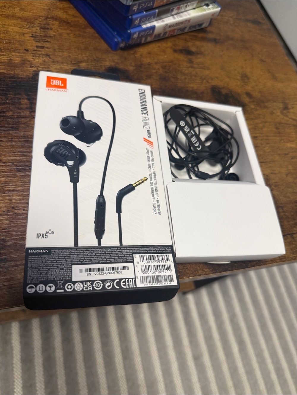 JBL Endurance Run 2 Wired In-Ear Headset - Black